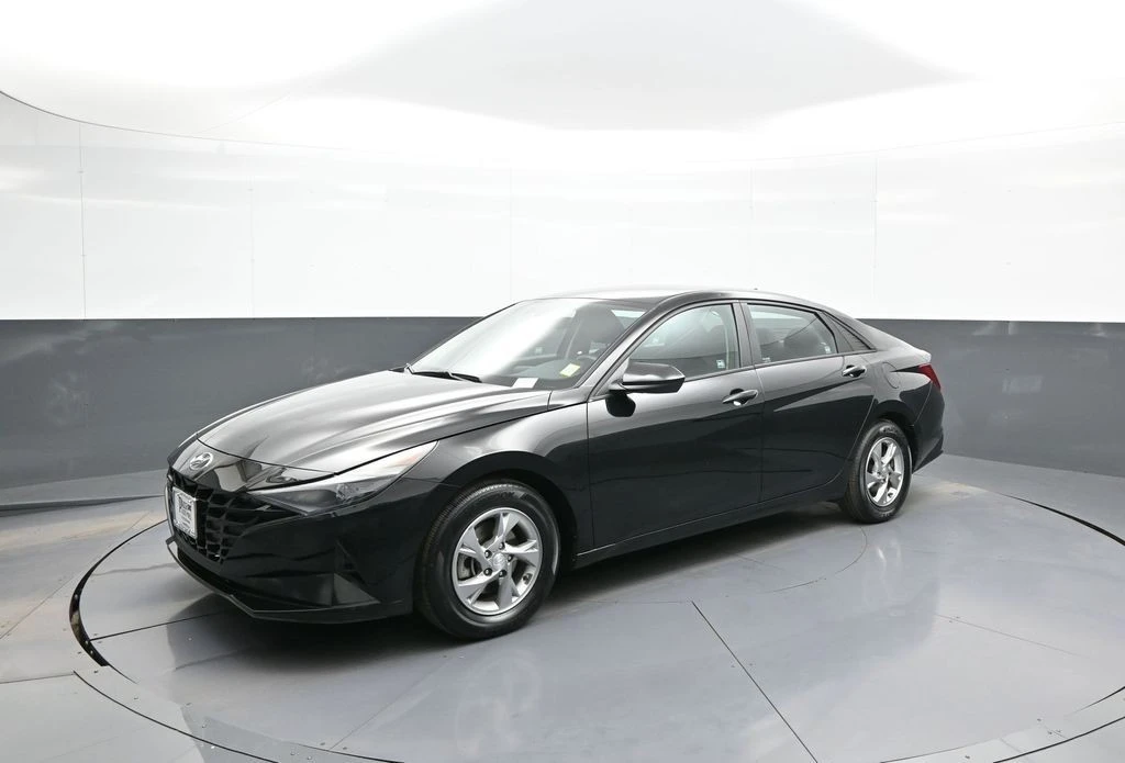 2021 Hyundai Elantra - Image 10 of 21
