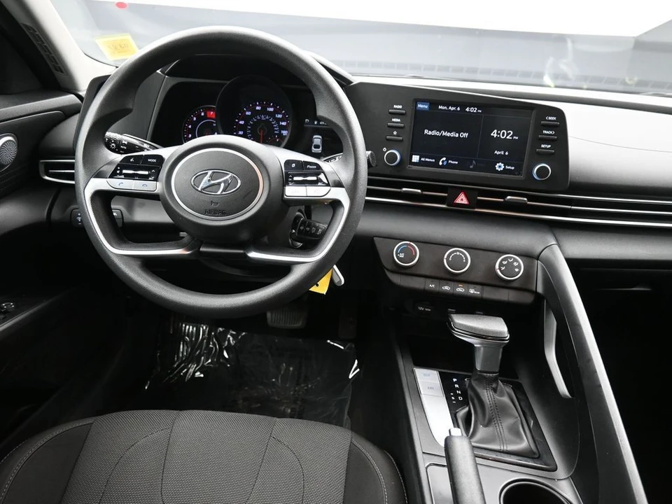2021 Hyundai Elantra - Image 19 of 21