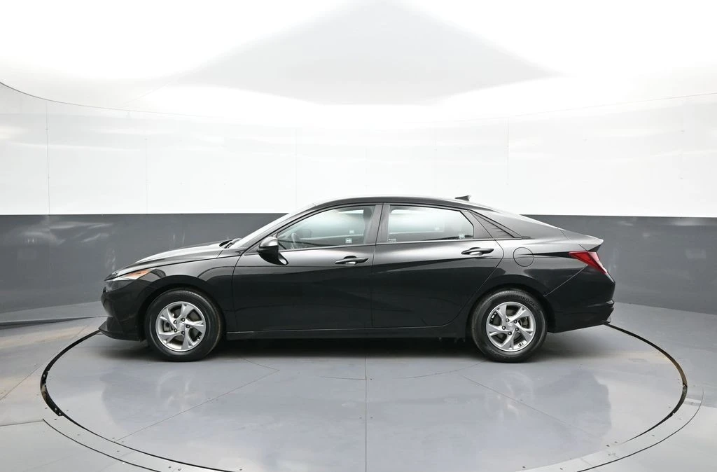 2021 Hyundai Elantra - Image 9 of 21