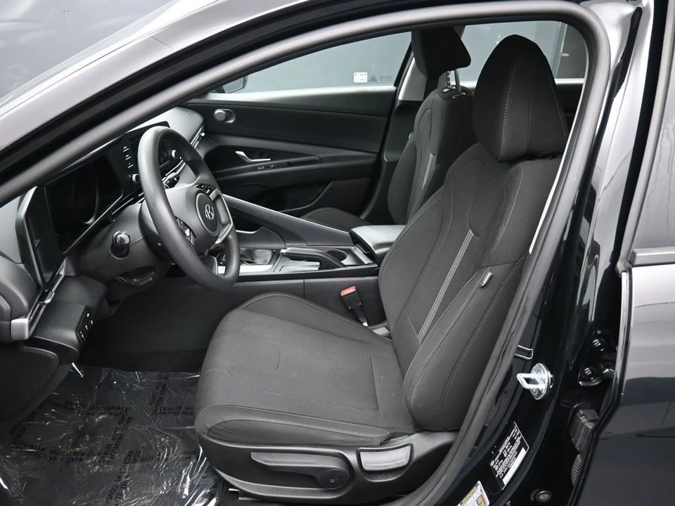 2021 Hyundai Elantra - Image 18 of 21