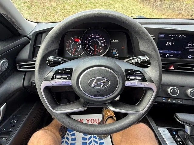 2021 Hyundai Elantra - Image 17 of 21