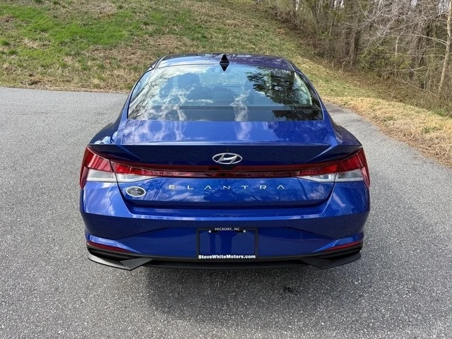 2021 Hyundai Elantra - Image 7 of 21