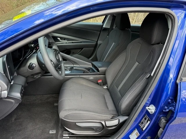 2021 Hyundai Elantra - Image 11 of 21