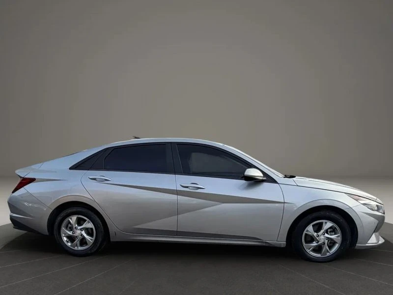 2021 Hyundai Elantra - Image 4 of 12
