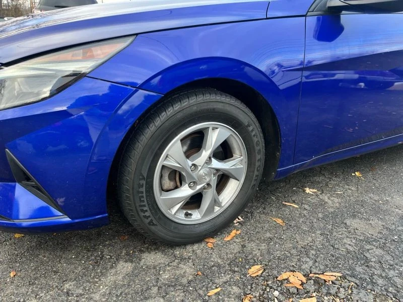 2021 Hyundai Elantra - Image 10 of 12