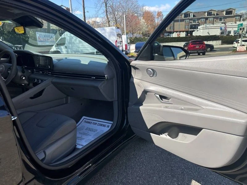 2021 Hyundai Elantra - Image 7 of 12