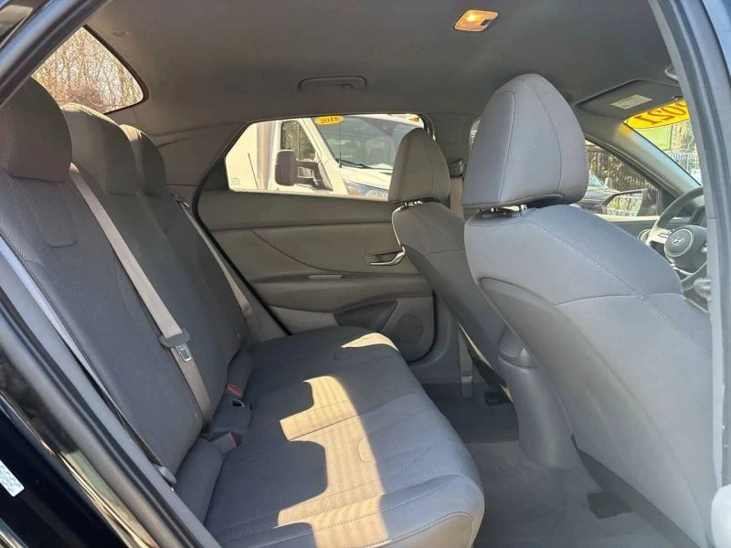 2021 Hyundai Elantra - Image 10 of 12