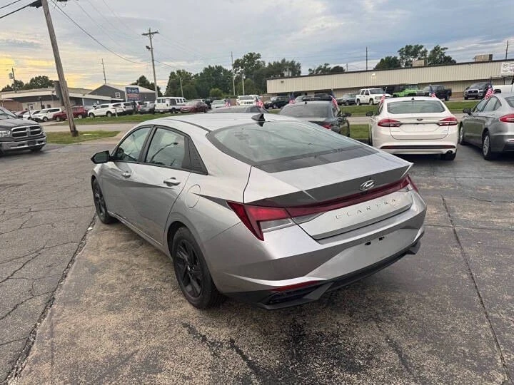 2021 Hyundai Elantra - Image 4 of 5
