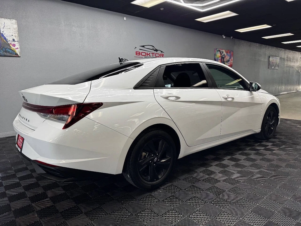 2021 Hyundai Elantra - Image 13 of 21