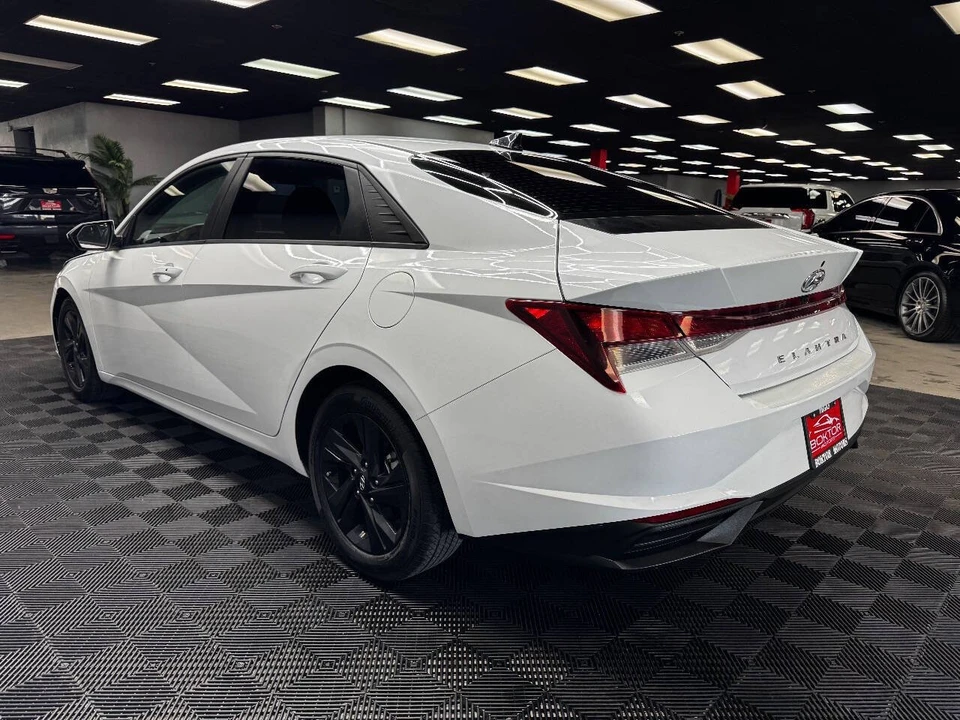 2021 Hyundai Elantra - Image 9 of 12