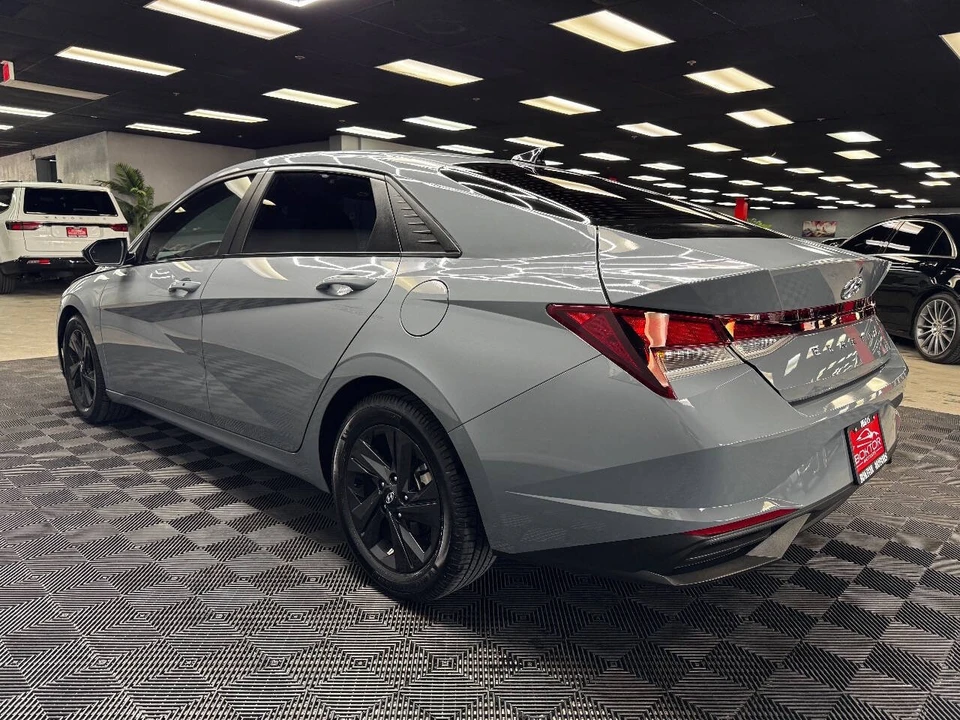 2021 Hyundai Elantra - Image 9 of 12