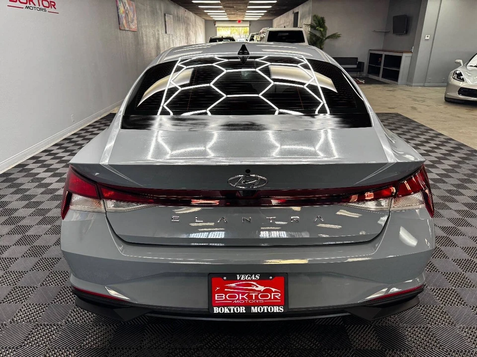 2021 Hyundai Elantra - Image 11 of 12