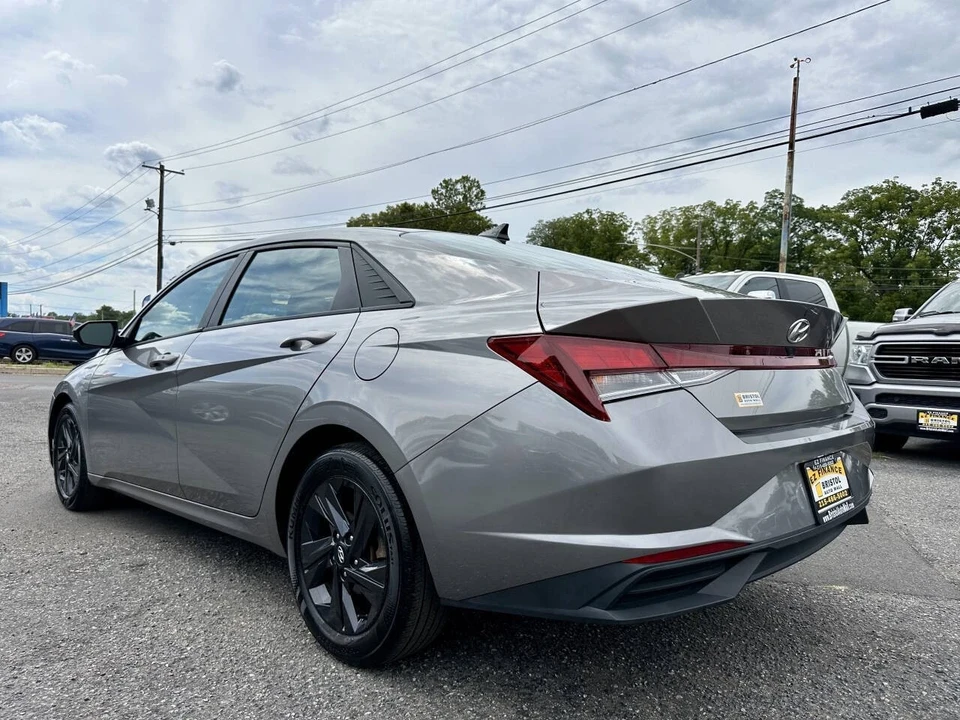2021 Hyundai Elantra - Image 5 of 21