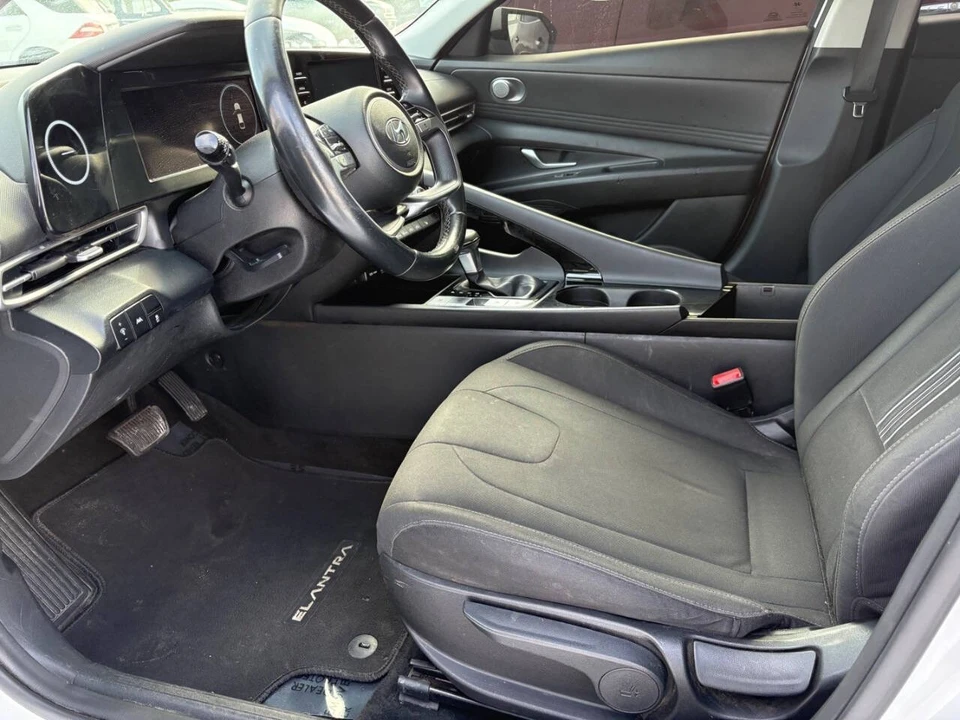 2021 Hyundai Elantra - Image 4 of 6