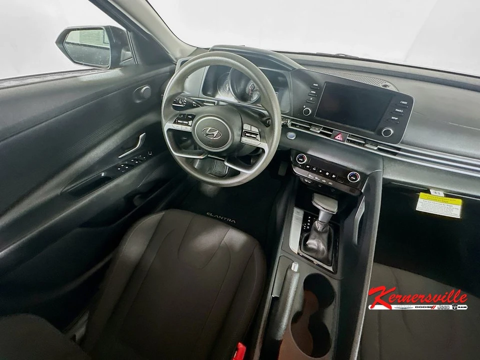2021 Hyundai Elantra - Image 9 of 21