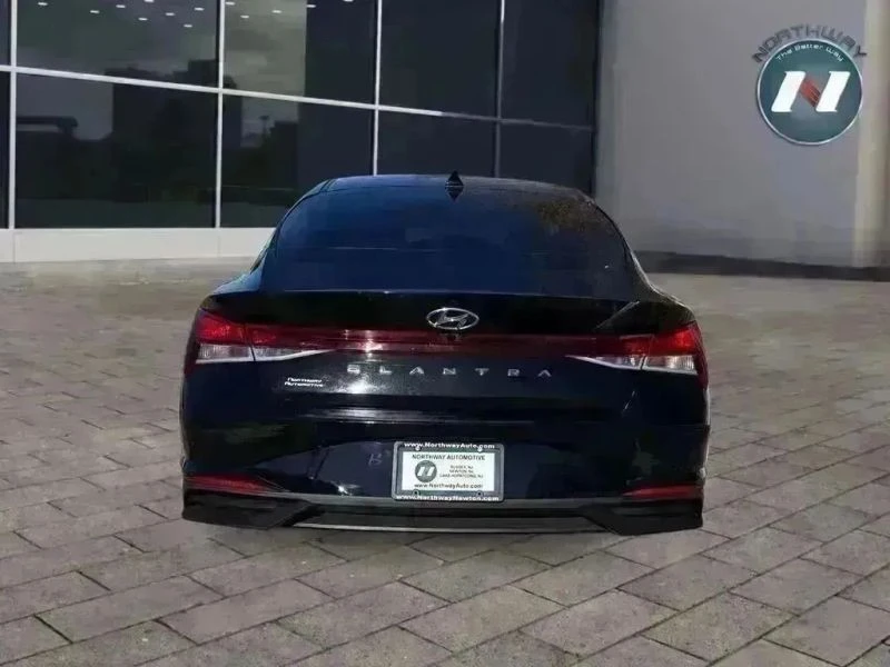 2021 Hyundai Elantra - Image 4 of 12