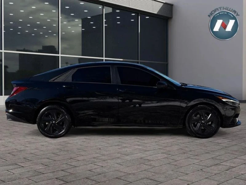 2021 Hyundai Elantra - Image 4 of 12