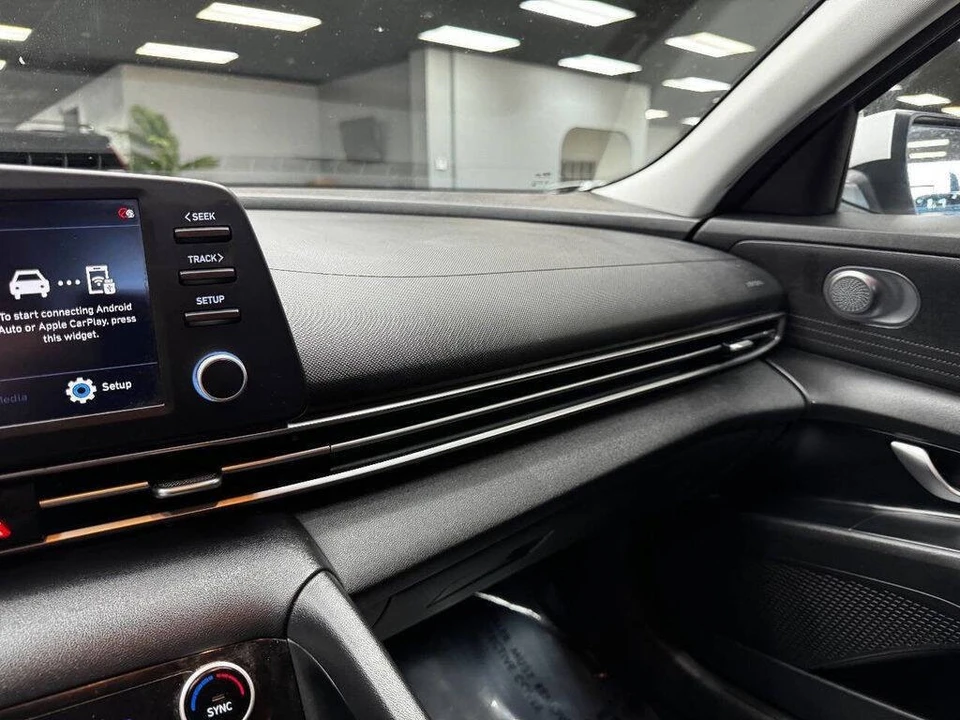 2021 Hyundai Elantra - Image 27 of 31