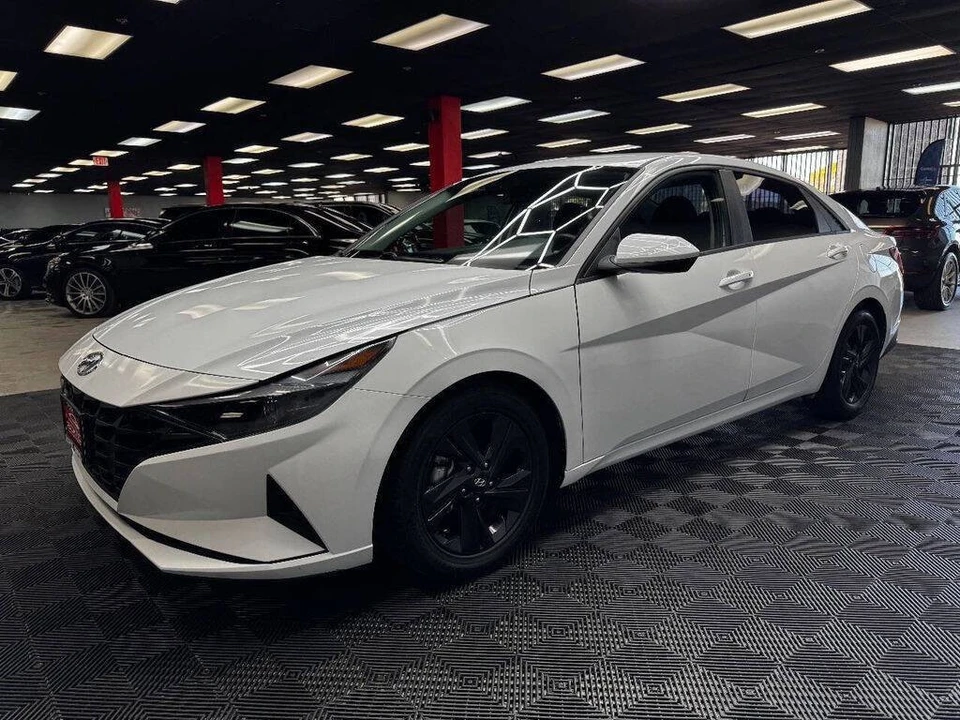 2021 Hyundai Elantra - Image 8 of 31
