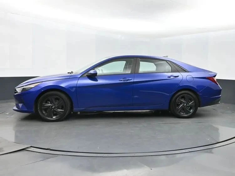 2021 Hyundai Elantra - Image 5 of 12