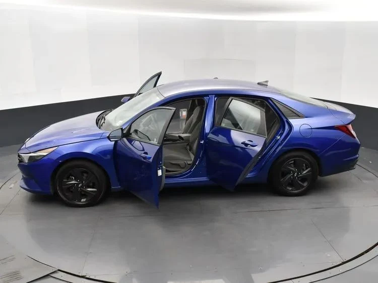 2021 Hyundai Elantra - Image 7 of 12