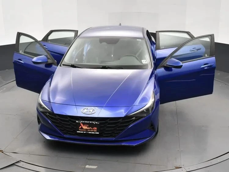 2021 Hyundai Elantra - Image 10 of 12