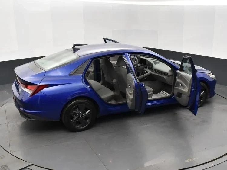 2021 Hyundai Elantra - Image 6 of 12