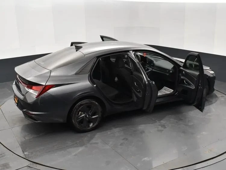 2021 Hyundai Elantra - Image 6 of 12