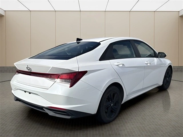 2021 Hyundai Elantra - Image 5 of 12