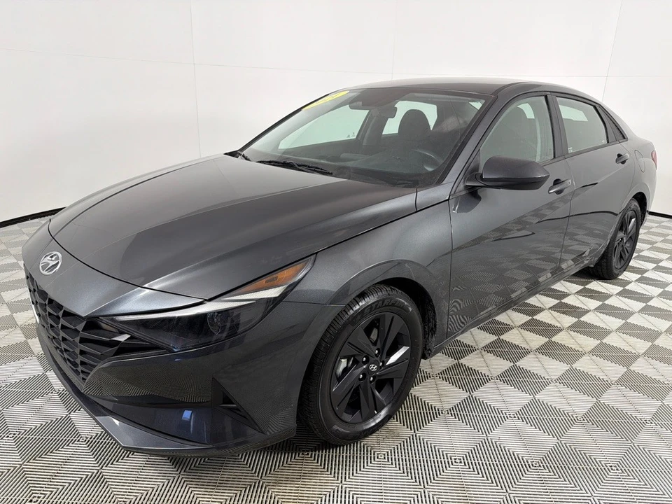 2021 Hyundai Elantra - Image 9 of 12