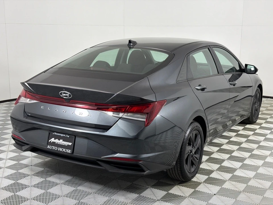 2021 Hyundai Elantra - Image 5 of 12