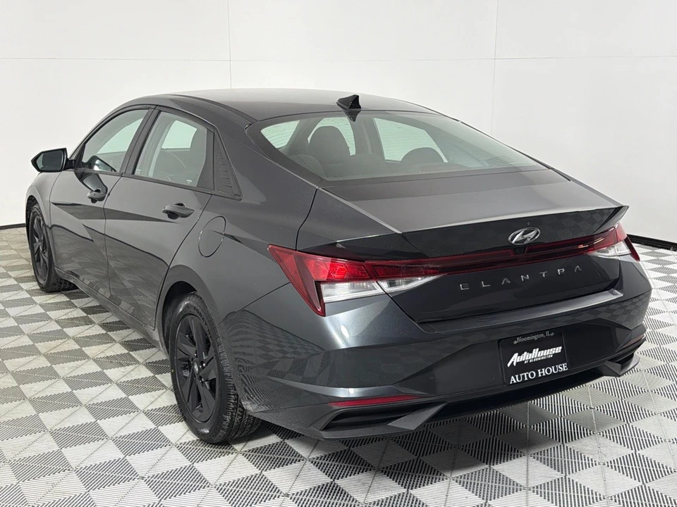 2021 Hyundai Elantra - Image 7 of 12