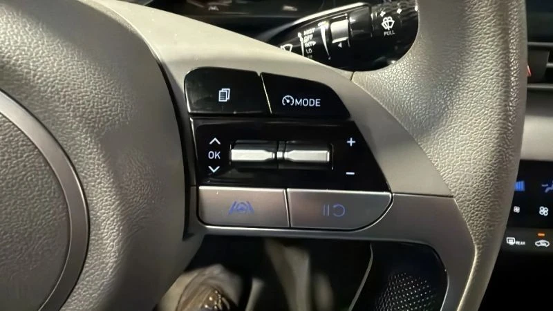 2021 Hyundai Elantra - Image 11 of 12