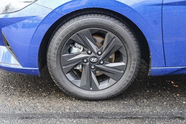 2021 Hyundai Elantra - Image 9 of 12