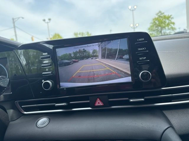 2021 Hyundai Elantra - Image 16 of 21