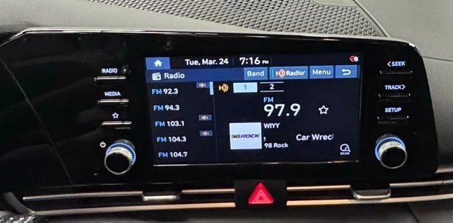 2021 Hyundai Elantra - Image 17 of 21