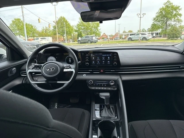 2021 Hyundai Elantra - Image 18 of 21
