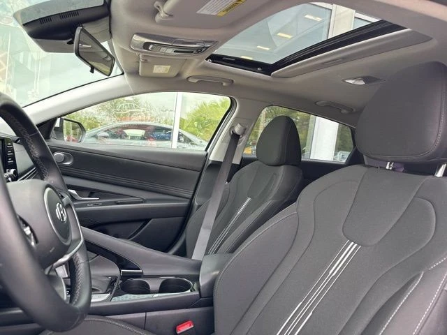 2021 Hyundai Elantra - Image 13 of 21