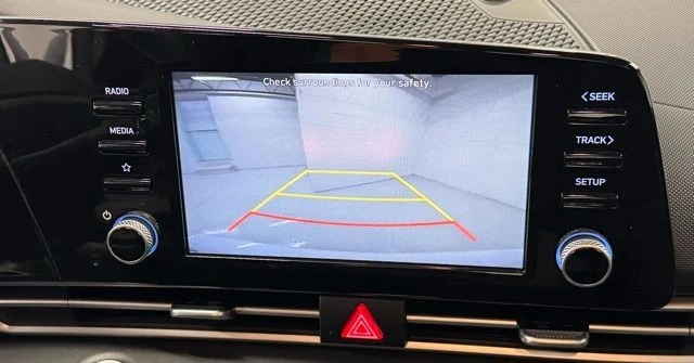 2021 Hyundai Elantra - Image 18 of 21