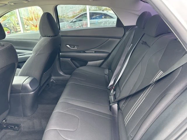 2021 Hyundai Elantra - Image 11 of 21
