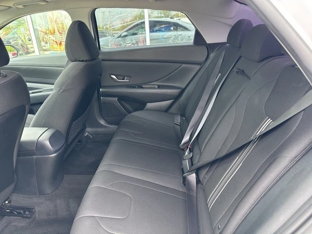 2021 Hyundai Elantra - Image 11 of 12