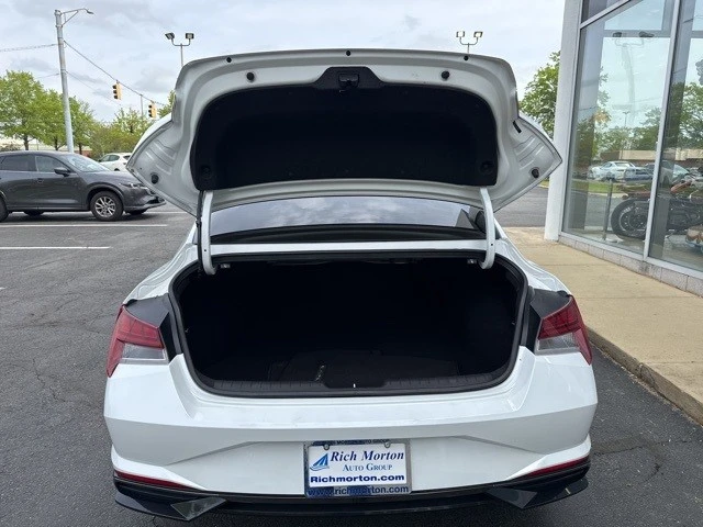 2021 Hyundai Elantra - Image 10 of 21