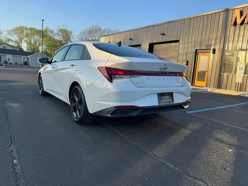 2021 Hyundai Elantra - Image 2 of 11