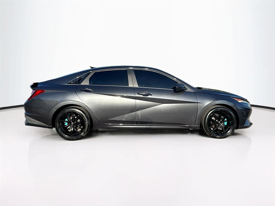 2021 Hyundai Elantra - Image 8 of 21