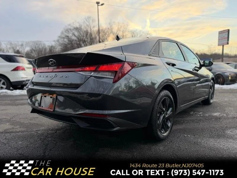 2021 Hyundai Elantra - Image 8 of 12