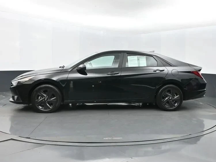 2021 Hyundai Elantra - Image 5 of 12