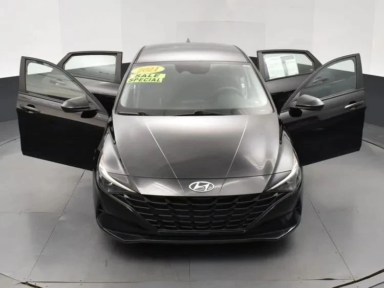 2021 Hyundai Elantra - Image 10 of 12