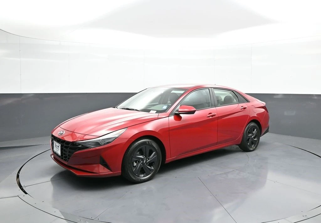 2021 Hyundai Elantra - Image 10 of 21