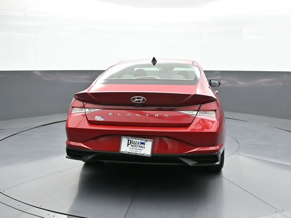 2021 Hyundai Elantra - Image 7 of 21