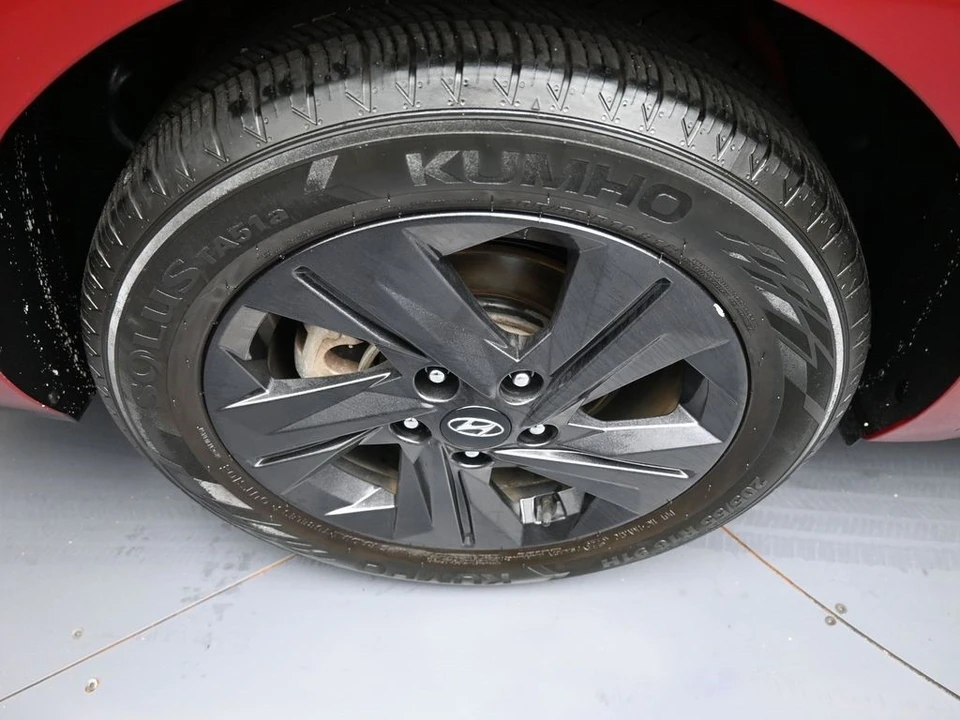 2021 Hyundai Elantra - Image 12 of 21